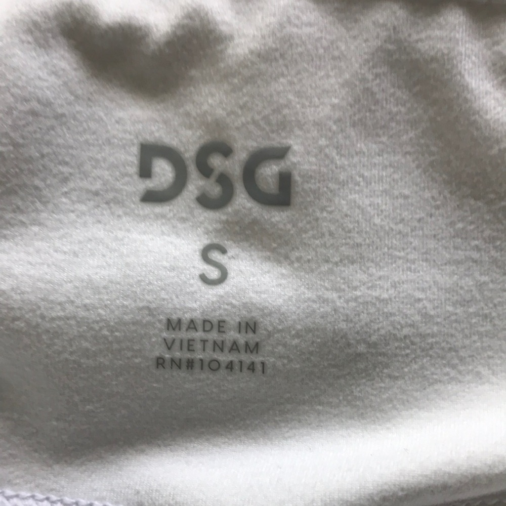 DSG Women's White Skort - Picture 7 of 8